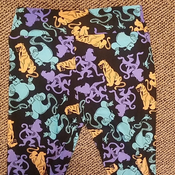Lularoe ALADDIN leggings in OS (fits size 2-10) - Picture 2 of 7